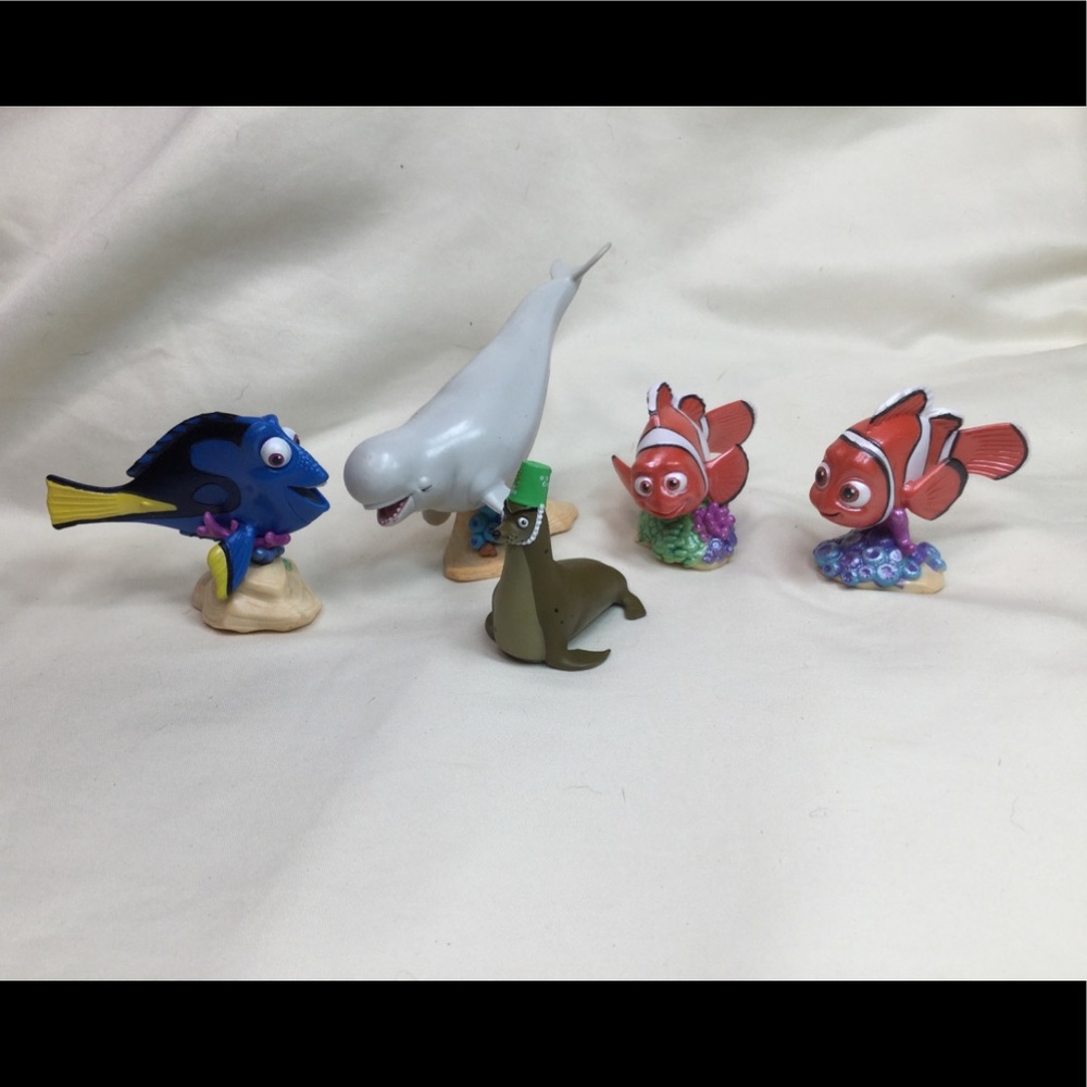 Disney Pixar Finding Nemo 5 Figure Lot - Dory Bailey Gerald